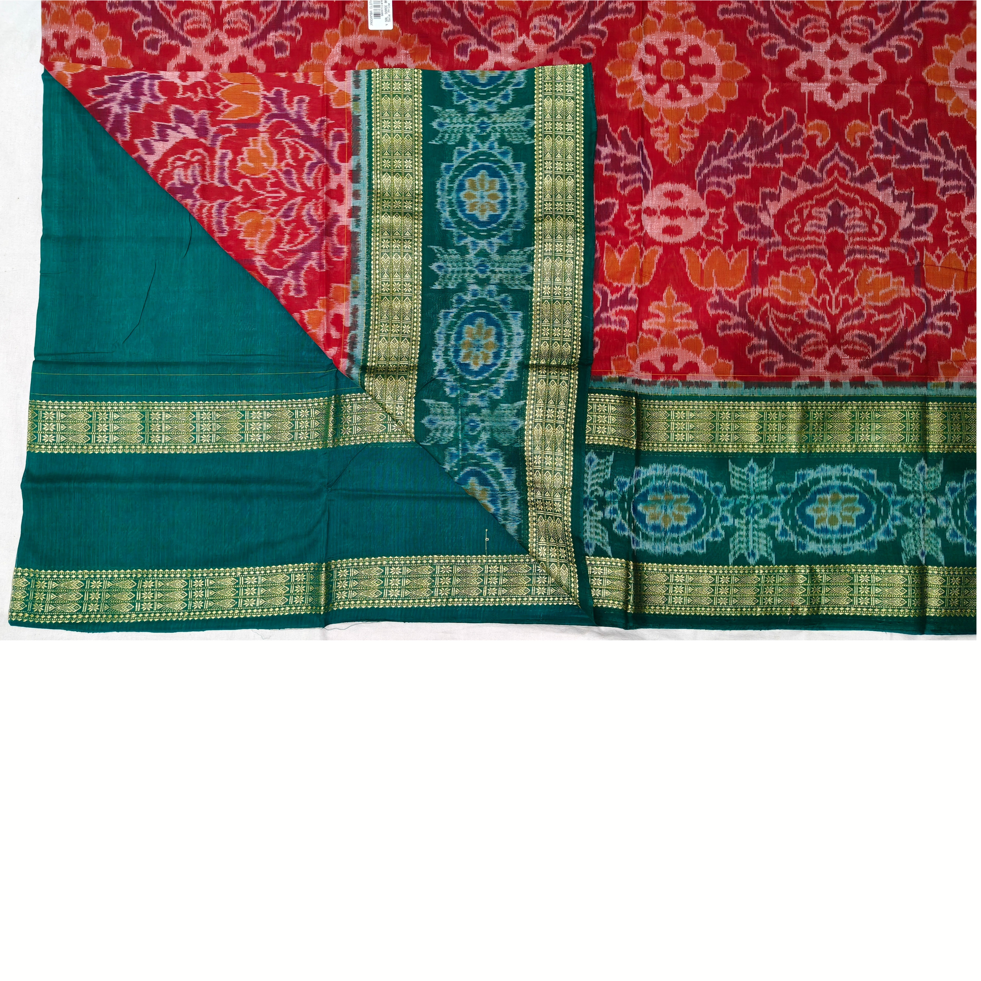 "The Crimson Garden" – Heavy Floral Sambalpuri Ikat with Contrast Green Diamond Pallu