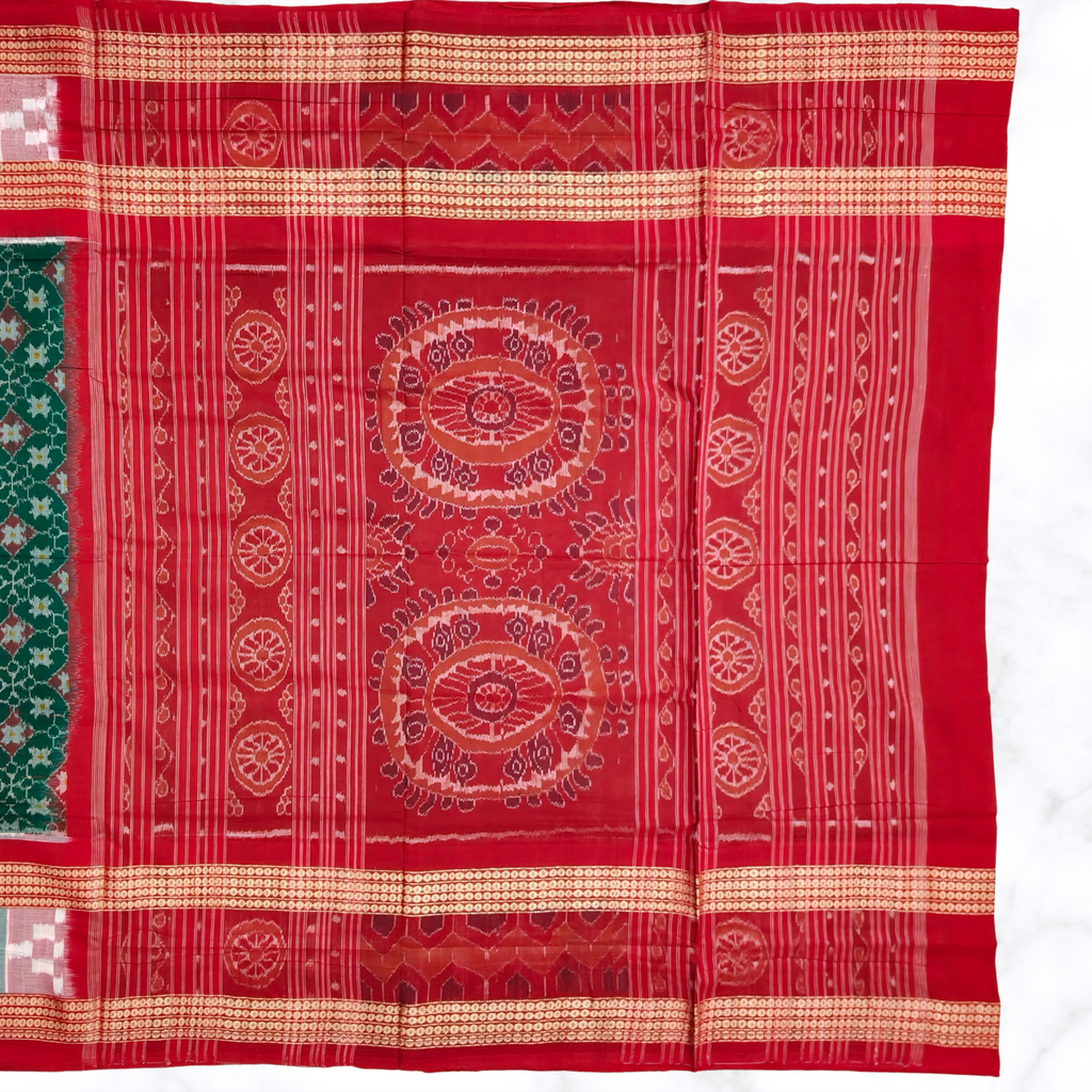 "The Emerald Pasapali" –Shining Dhadi Border & Chakra Pallu