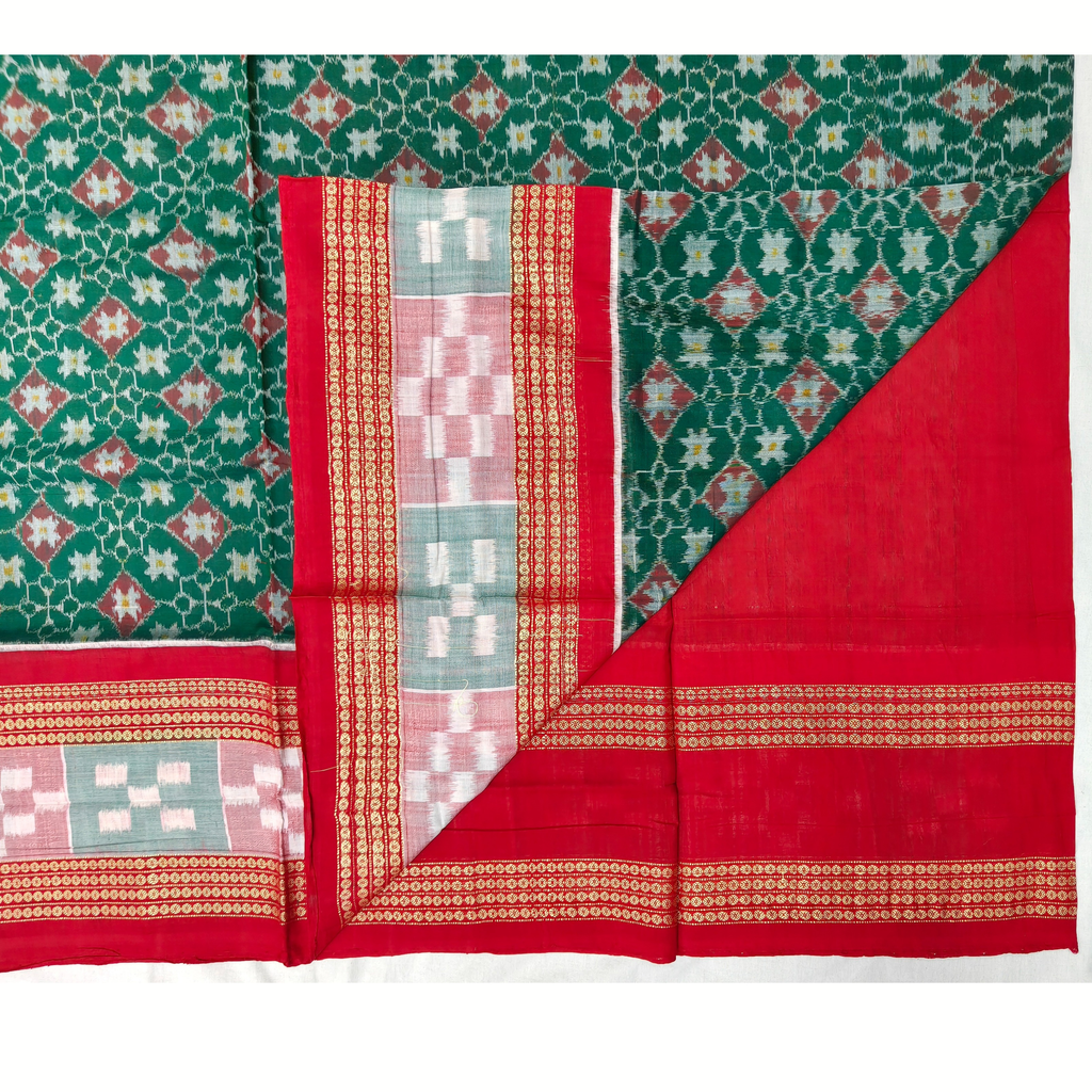 "The Emerald Pasapali" –Shining Dhadi Border & Chakra Pallu