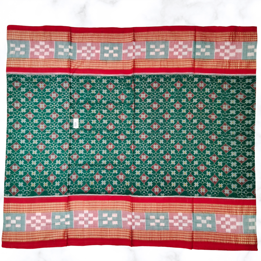 "The Emerald Pasapali" –Shining Dhadi Border & Chakra Pallu